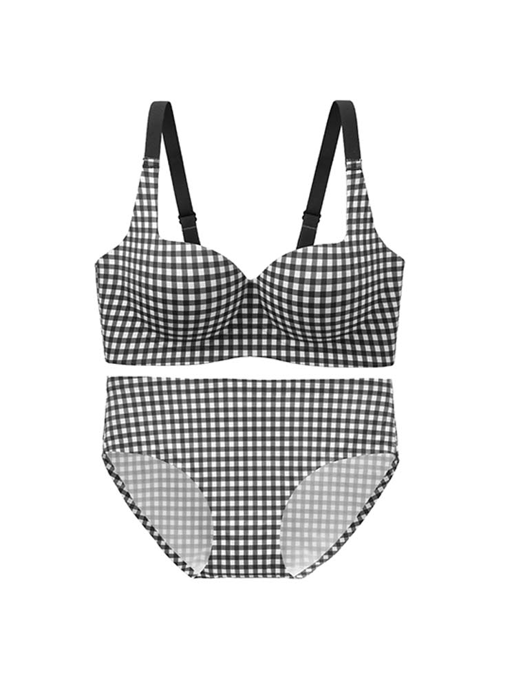 Smoothing Seamless Push-Up Wireless Bra